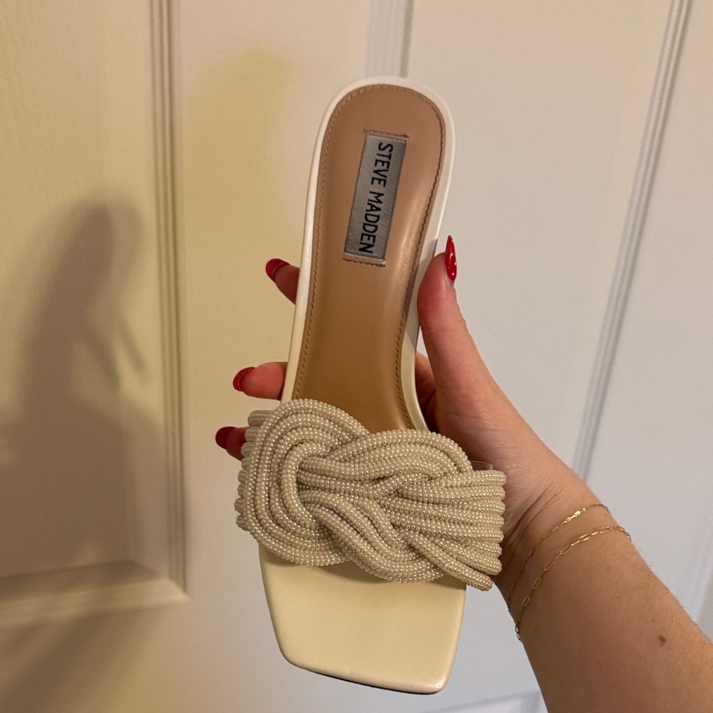 Steve Madden Knotted Cream Mules